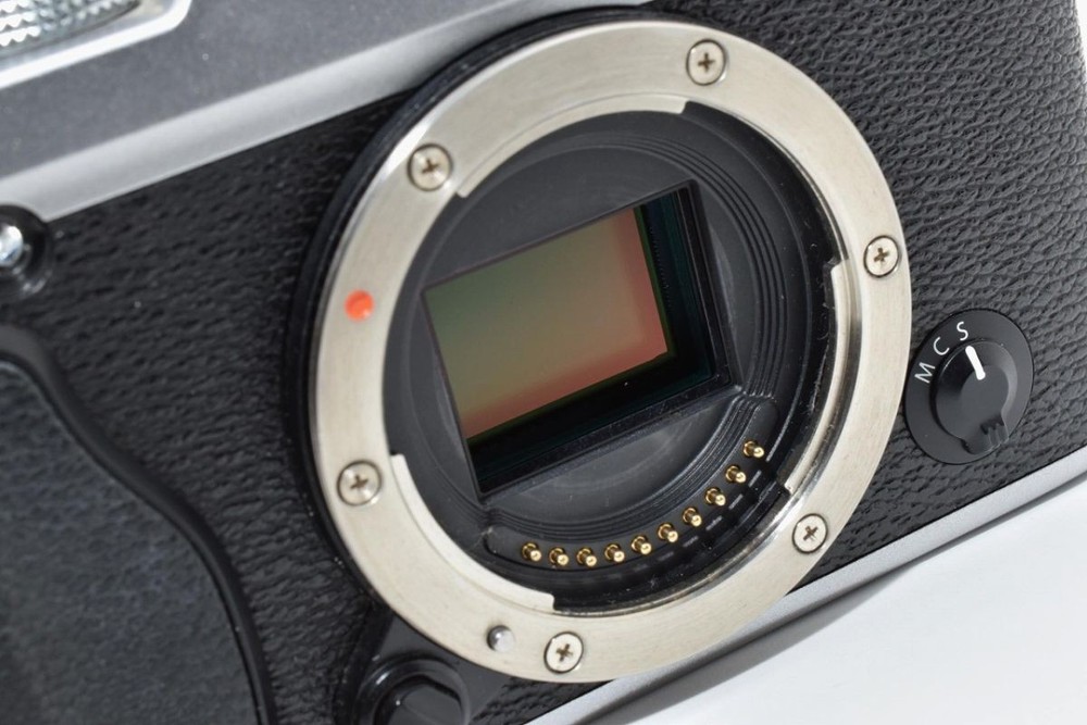 Fujifilm X-E1 Mirrorless Camera #2801321