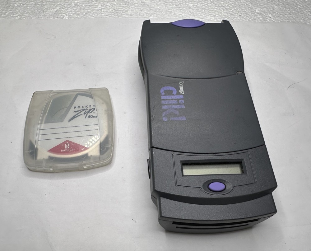 IOMEGA CLIK! C40-IME FLASH MEMORY, DISC, READER, UNTESTED, STRICTLY FOR PARTS