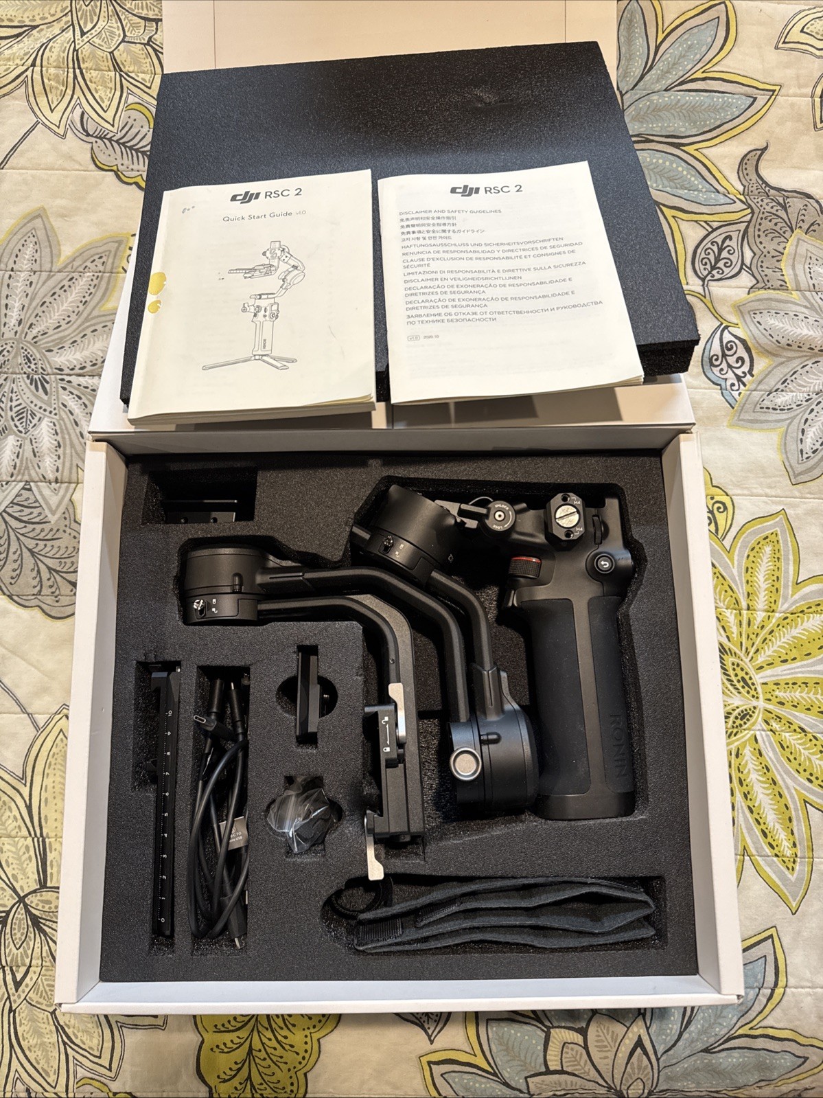 DJI RSC 2 Gimbal Stabilizer Combo - lightly used