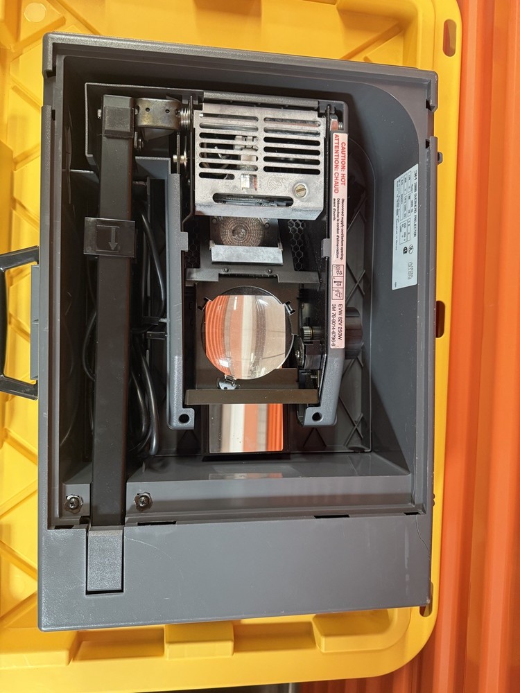 3M 2000 AG Overhead Projector Briefcase Portable Transparency TESTED