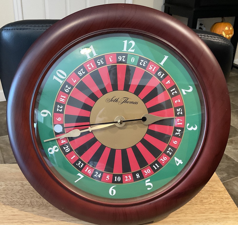 Seth Thomas Roulette 14” Wall Clock Man Cave/Game Room Decor EX+ Condition