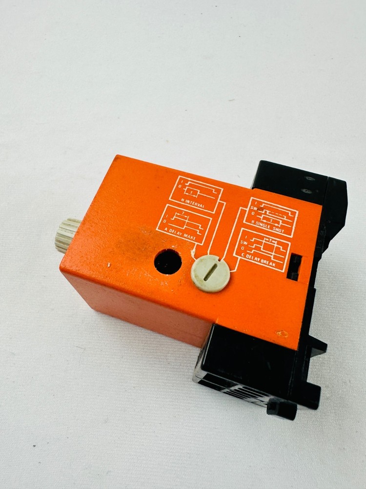 Syrelec DLR2B Multifunction Digital Timer