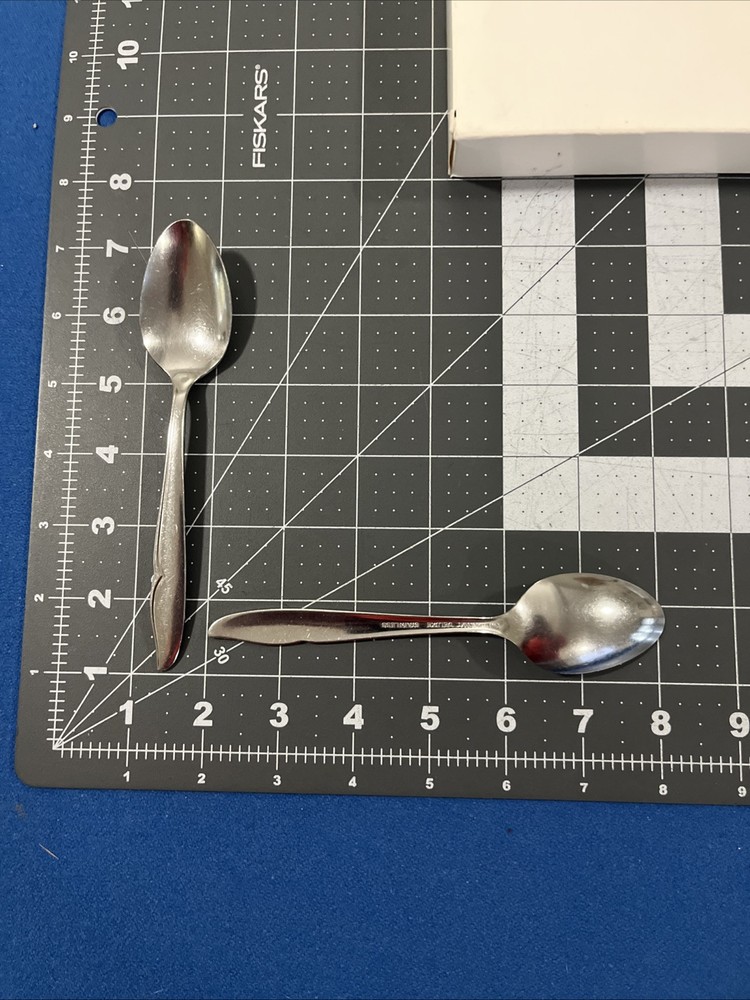 Oneidacraft Deluxe Oneida Profile (4) Teaspoons Stainless Flatware Replacements