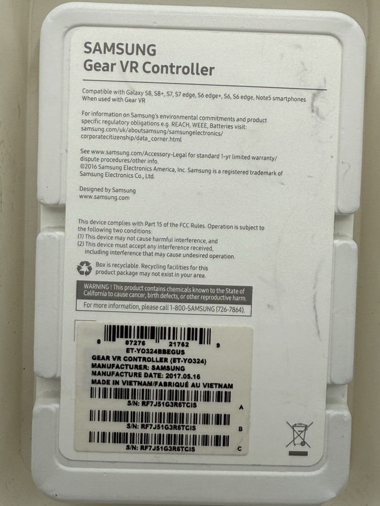 Samsung ET-YO324BBEGUS Gear VR Controller - Black
