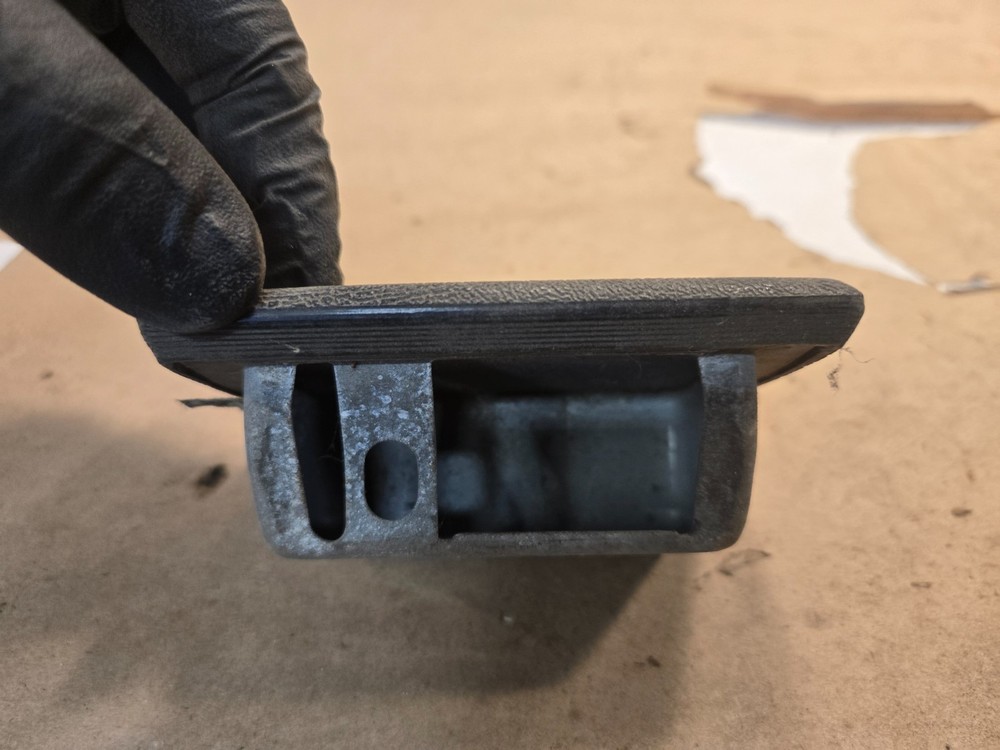 Triumph TR7 Ashtray YKC970