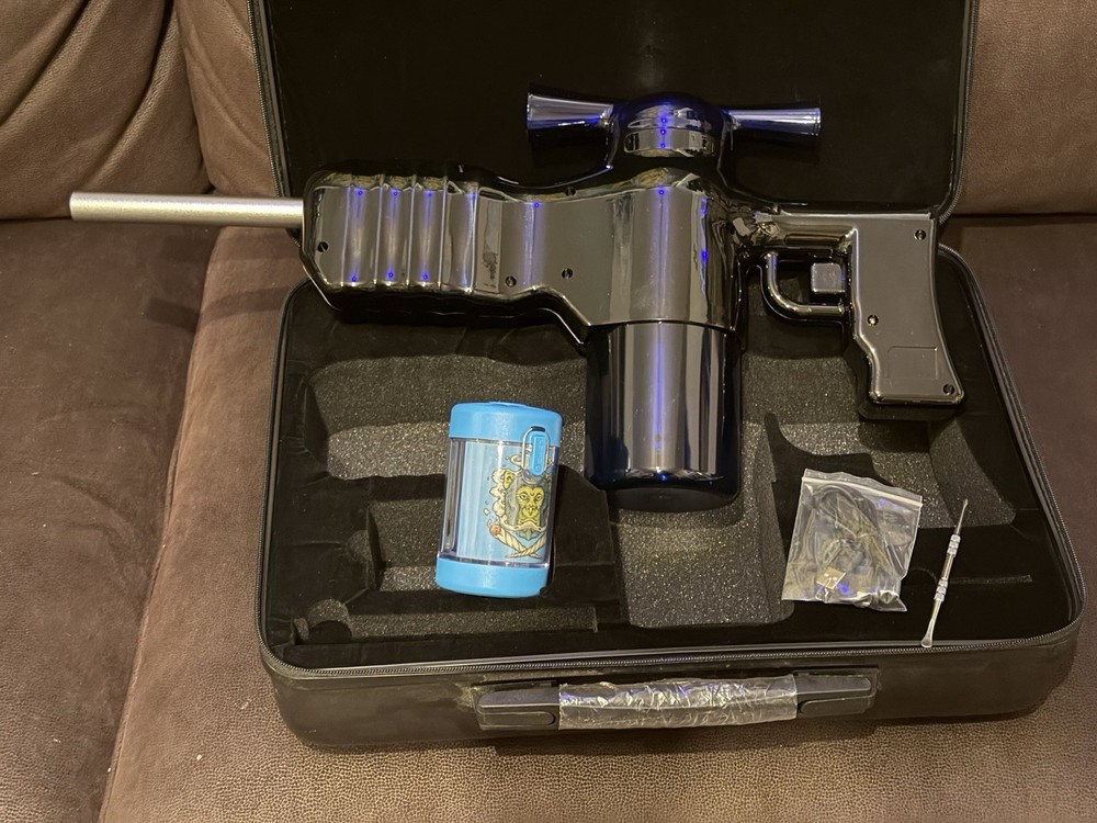 Smoke Gun with Water Filter + Jar and Tool