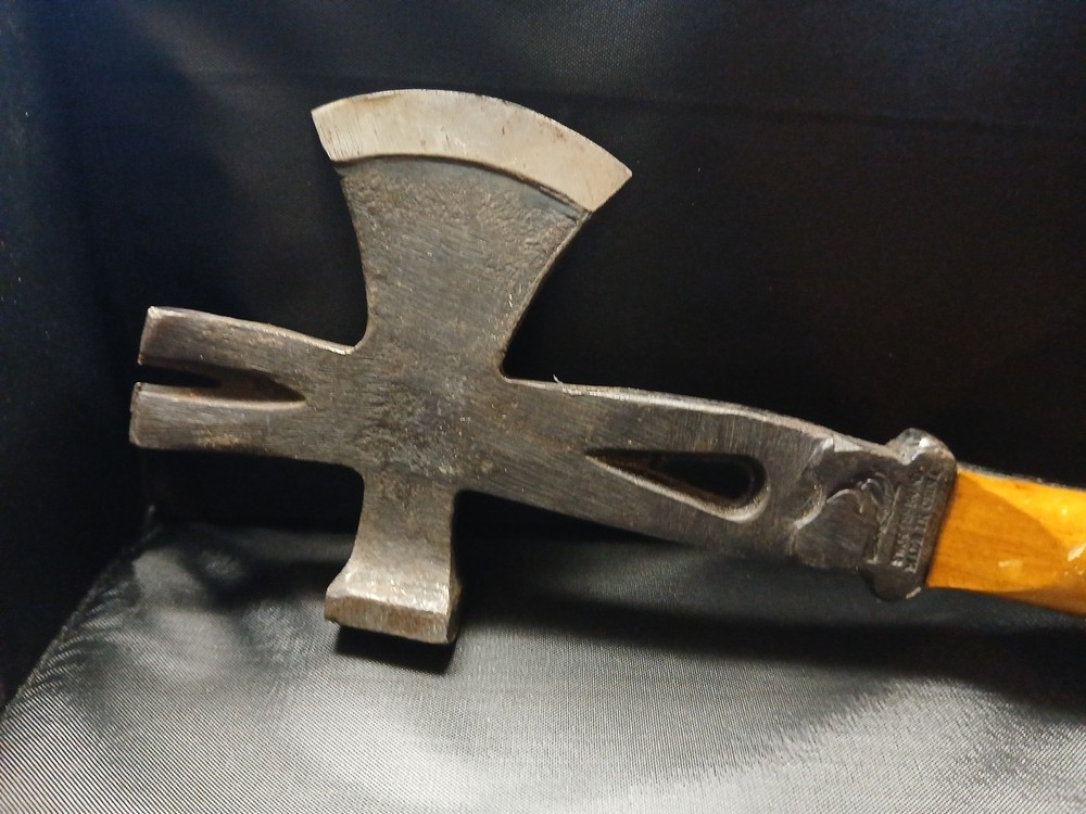 SWORDFISH BRAND MULTI TOOL - HATCHET, HAMMER, NAIL PULLER - MADE IN CHINA
