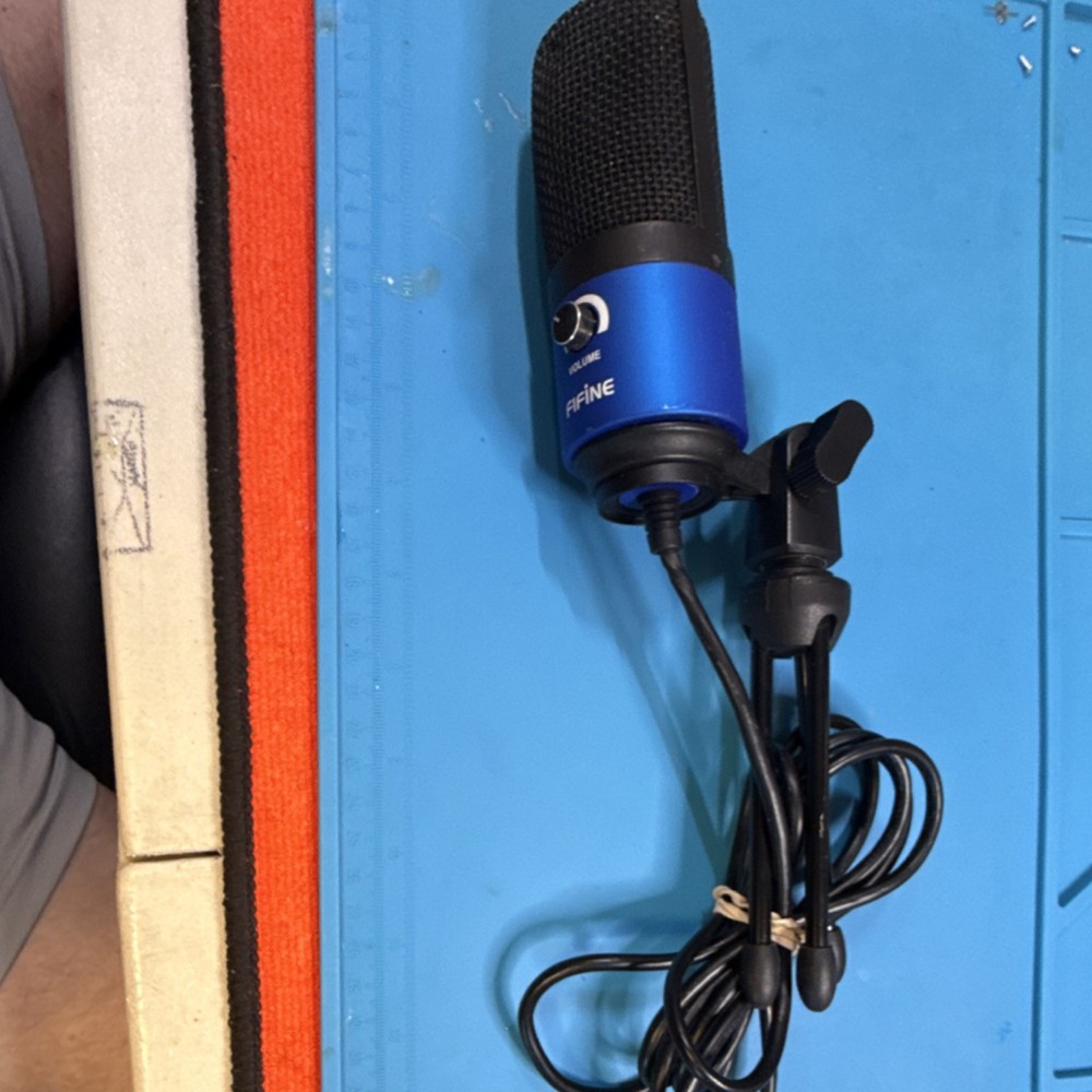 FIFINE USB Microphone Freestanding Volume Control Blue Black