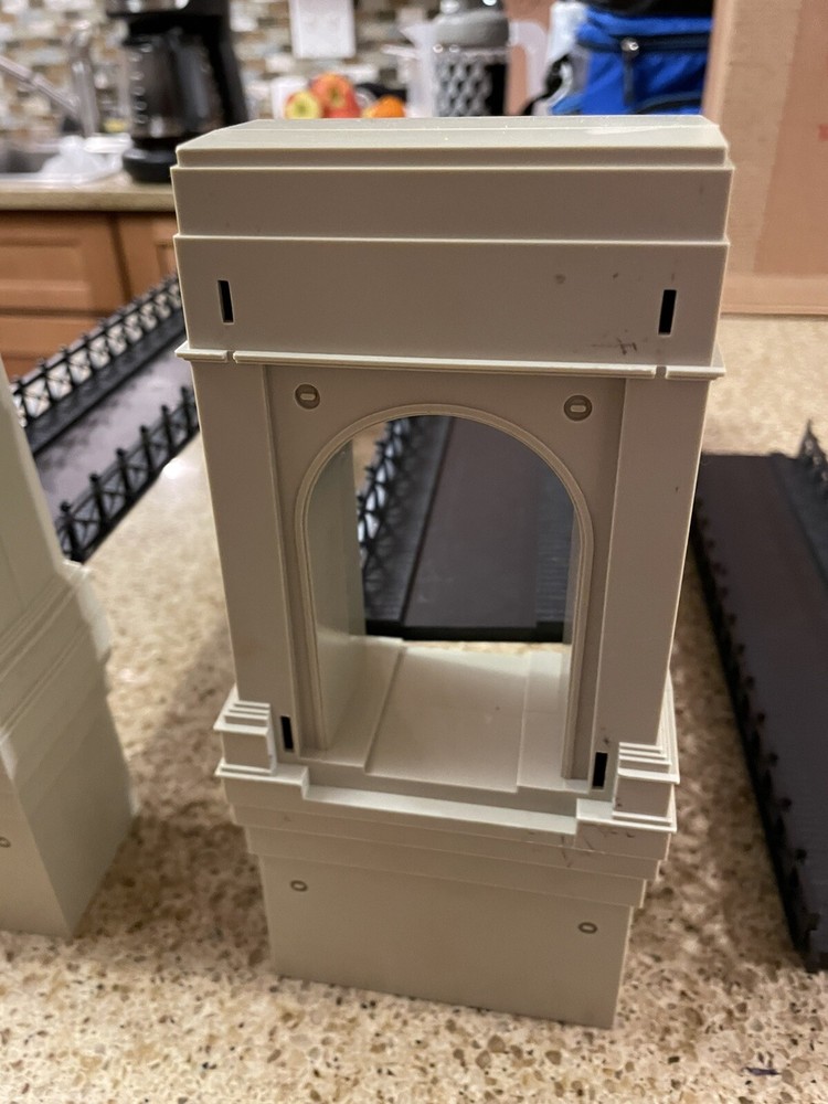 HO BRIDGE - Very Unique W/ Original Box