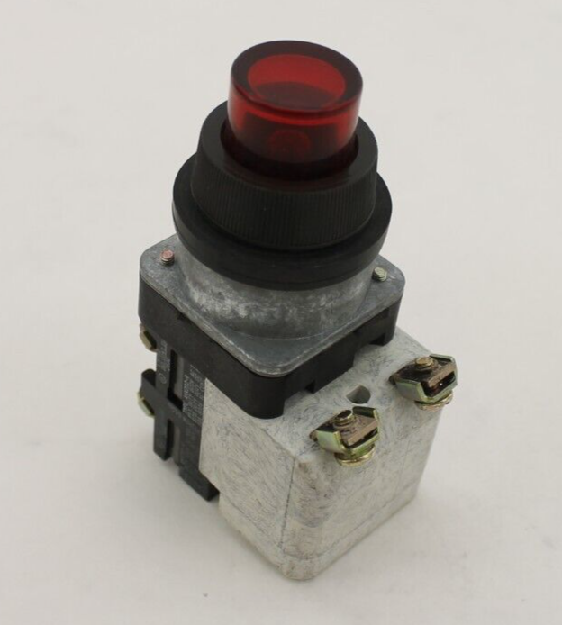 Robertshaw AHEIL KI-R Illuminated Pushbutton Switch