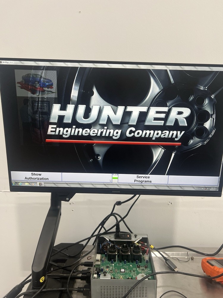 Windows 7 Desktop With Hunter Engineering V11 Software (4GB SSD)