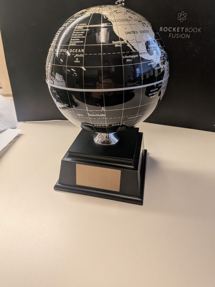 Things Remembered Solar Powered Globe Self Spinning With Black Base Silver Gold