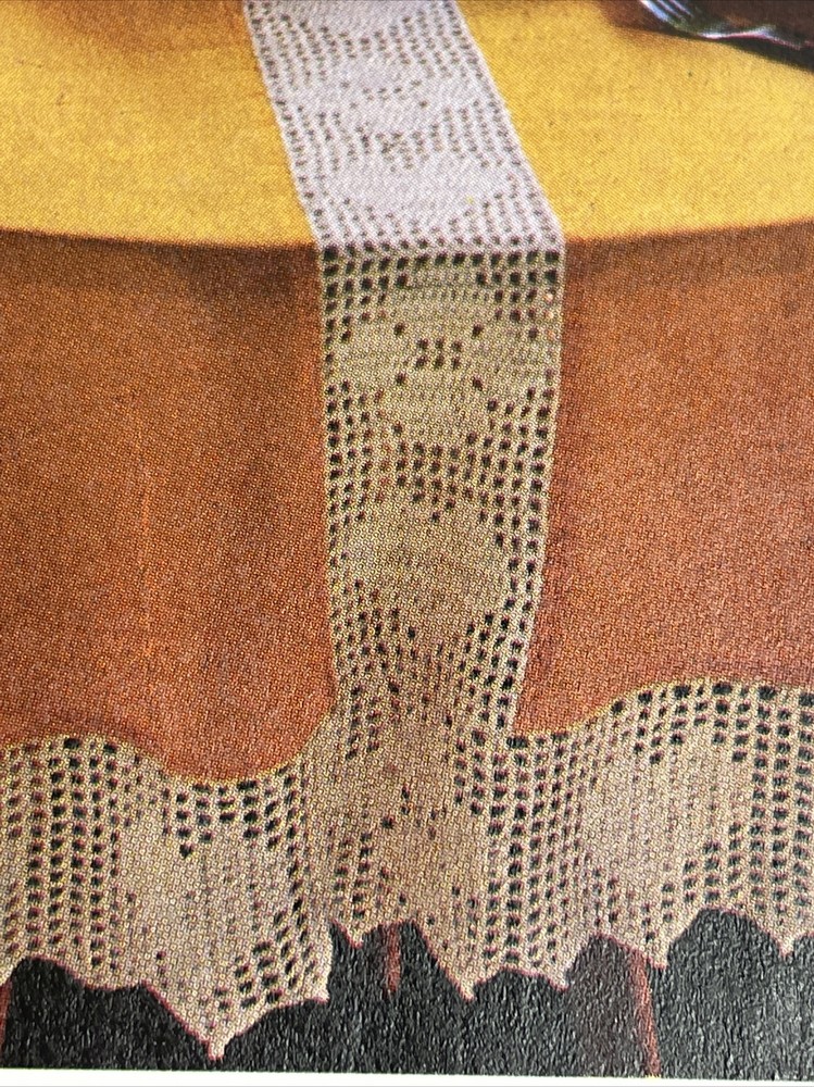 Marshall Cavendish Tablecloth With Lace Trim Crochet Pattern