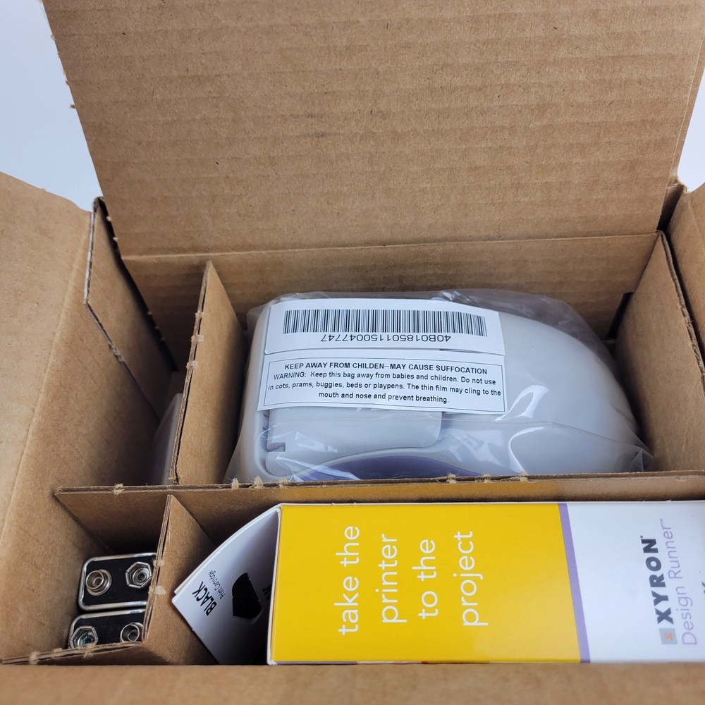 Xyron 24139 Design Runner Handheld Cordless Printer