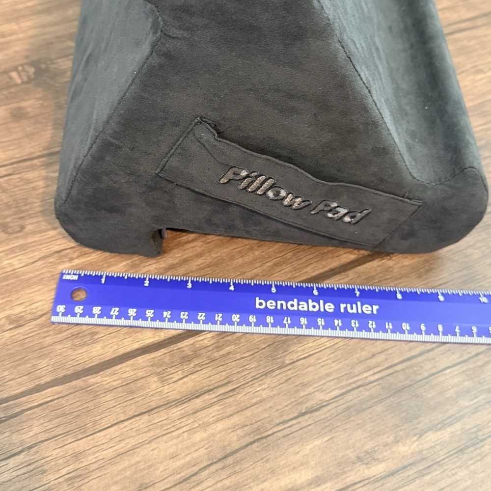 Pillow Pad Tablet Stand
