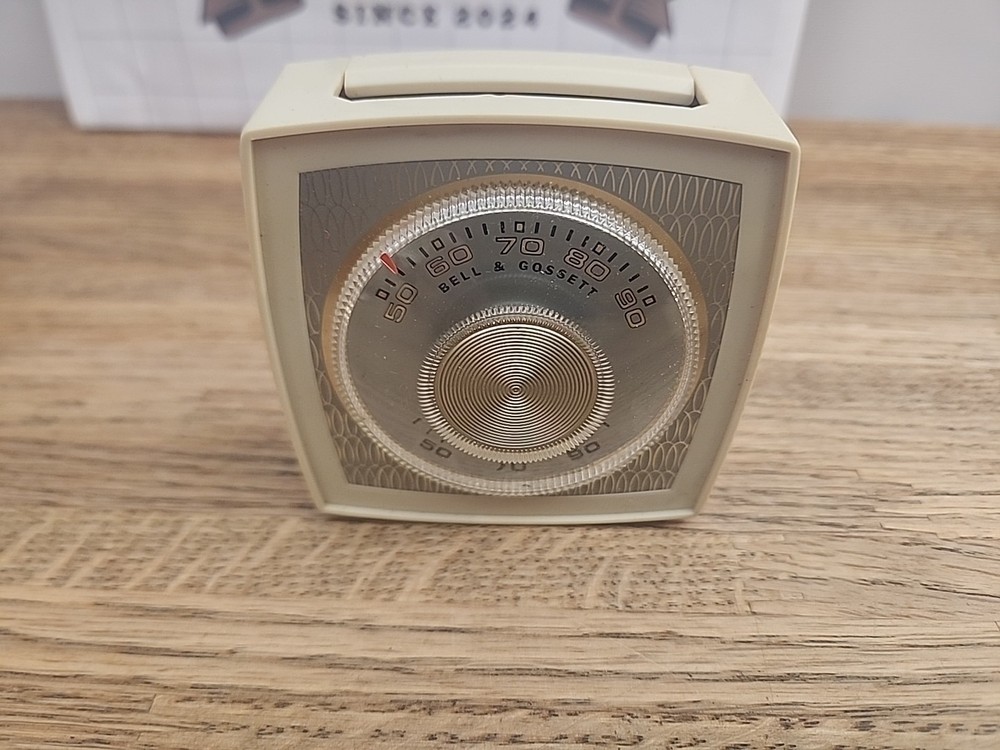 Bell & Gossett ModuMate MT-2 Non-Programable Mechanical Thermostat 24 Volt IVORY