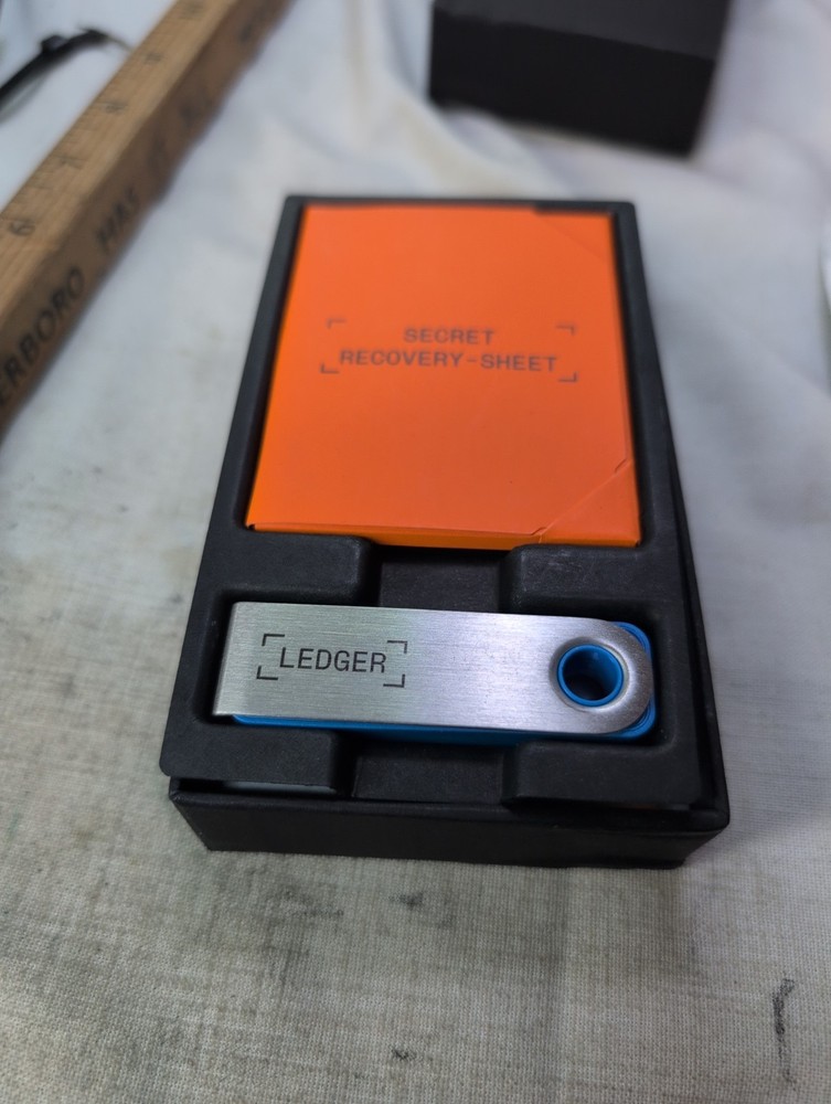 Ledger - Nano S Plus Crypto Hardware Wallet - Open Box - Distressed Packaging