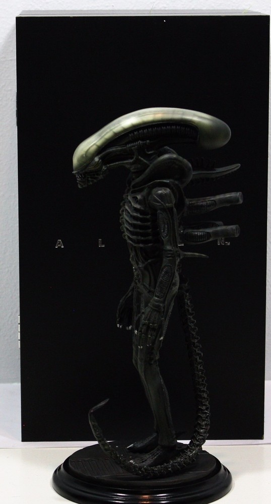 LIMITED X-Plus ALIEN statue Sci-Fi Heavy Weight Collection