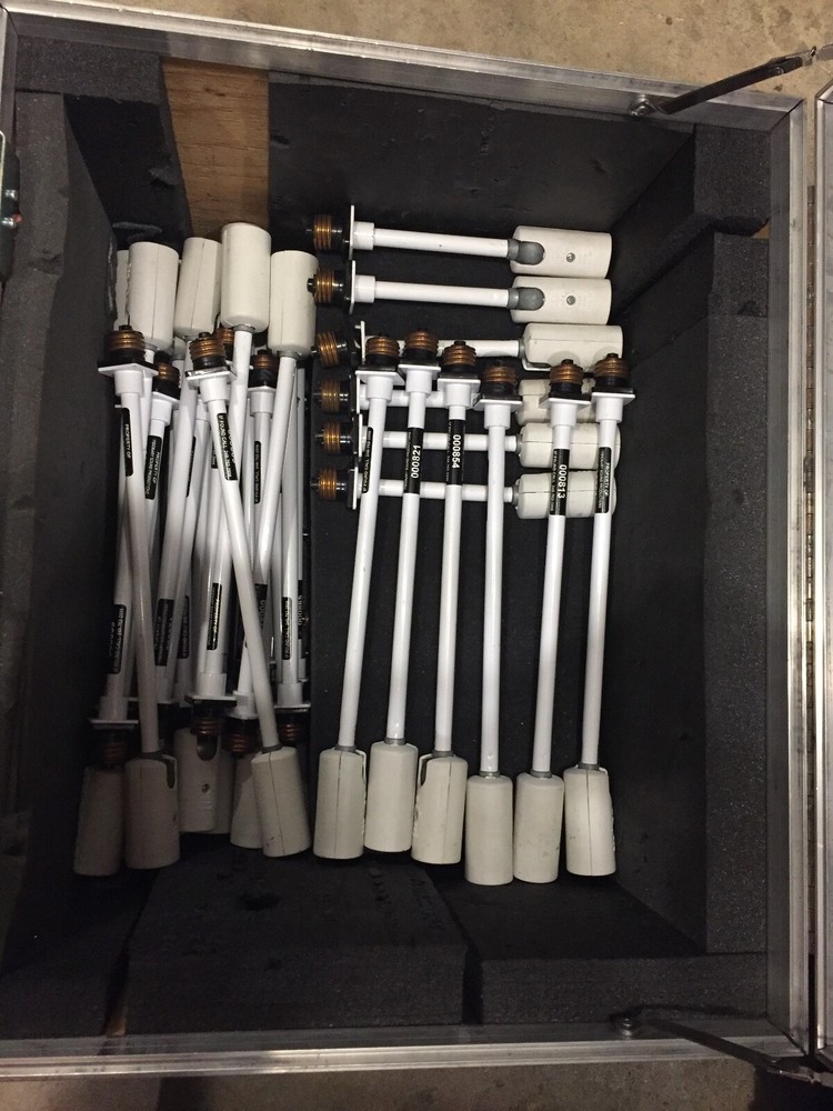 Swivelier 11" Single Lite-Flex Screw-In Stem in WHITE