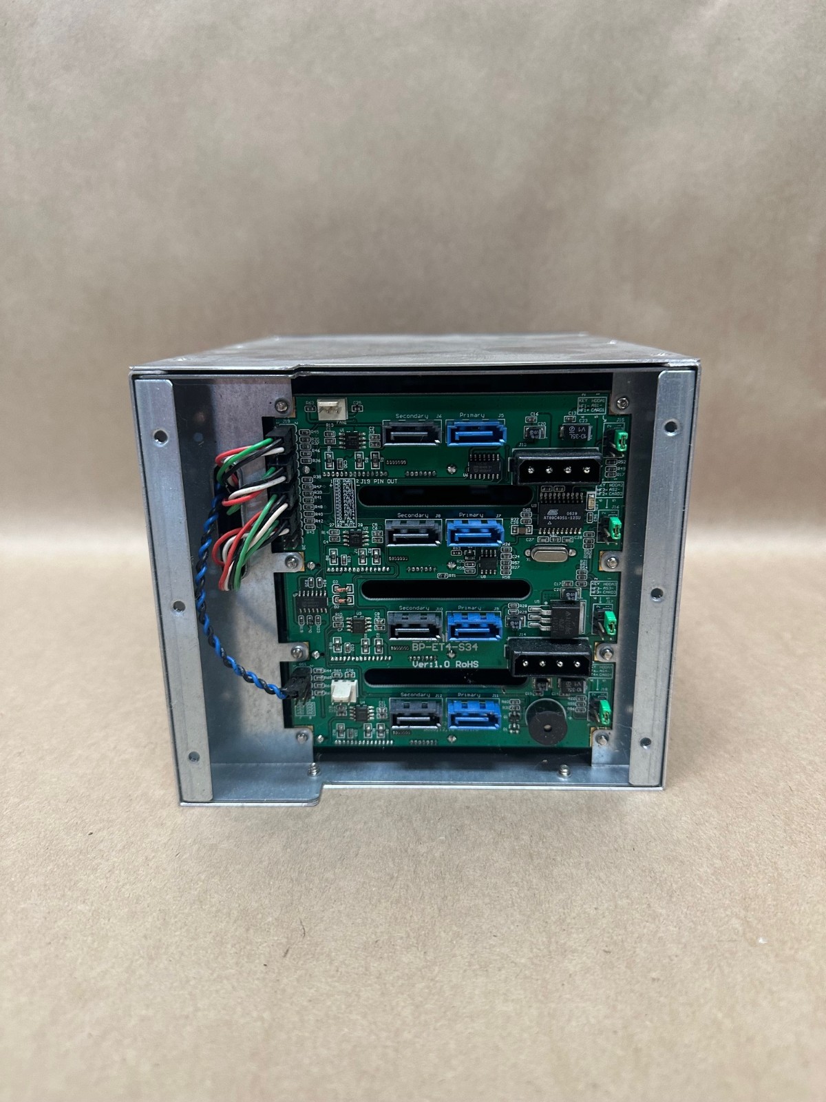 4 Bay SATA Horizontal Enclosure w/ Trays