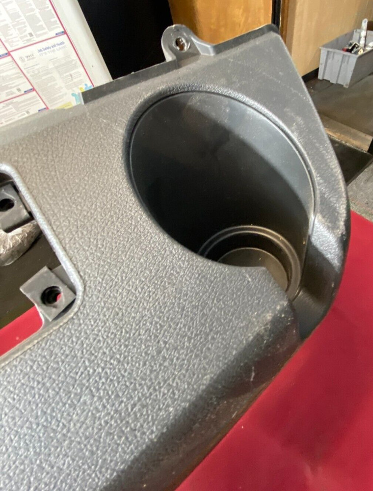 TRIM PANEL Freightliner ASM, CUP - FIXED, CENTER, SHIFT, CONSOLE A22-76496-001
