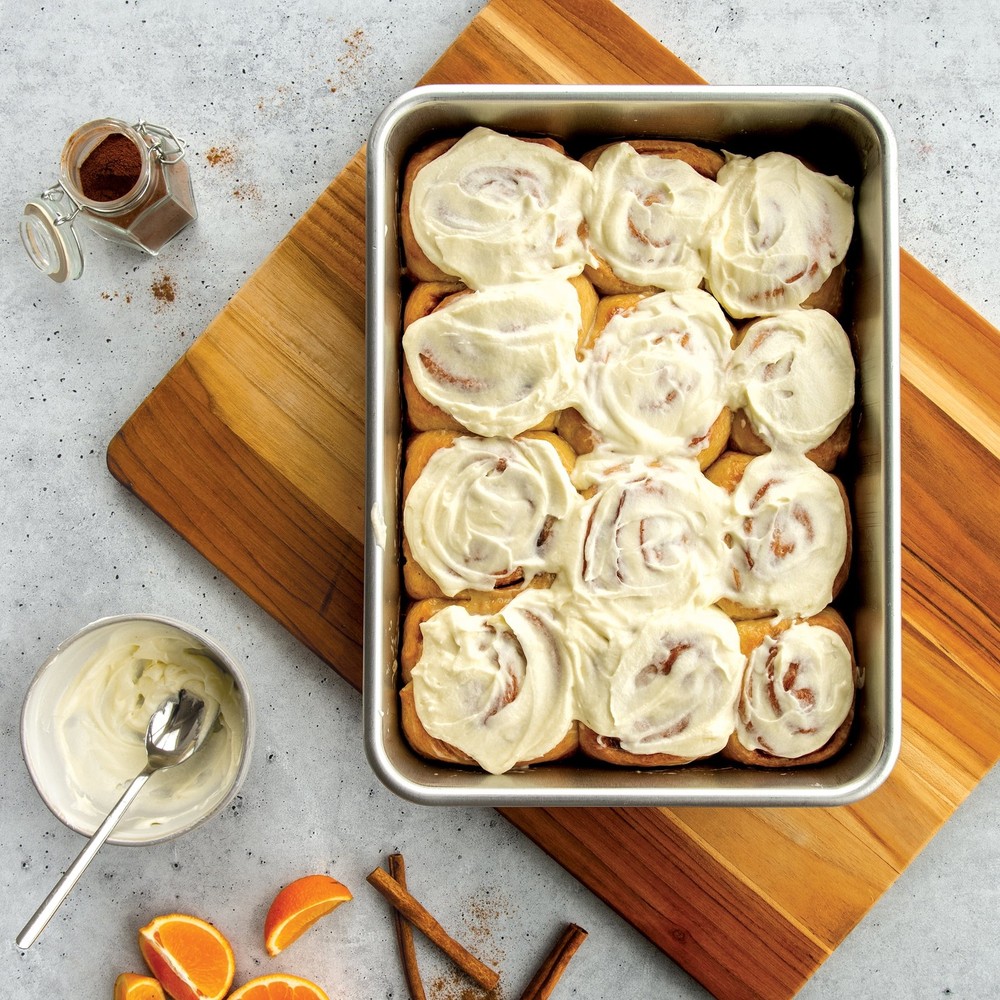 Naturals 9" x 13" Aluminum Rectangular Cake & Baking Pan