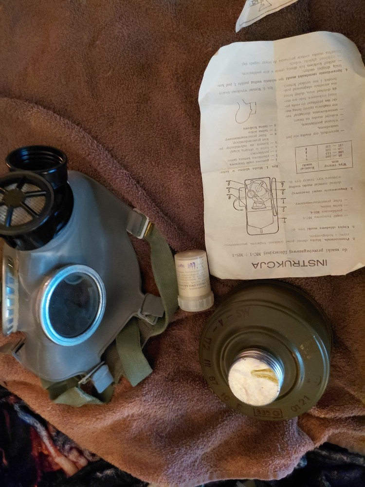 Polish MC-1 gas Mask