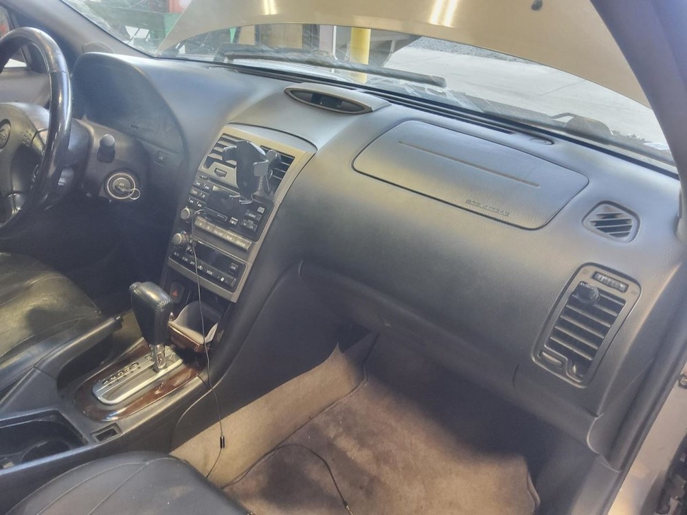 MAXIMA 2000 Battery Tray 561407