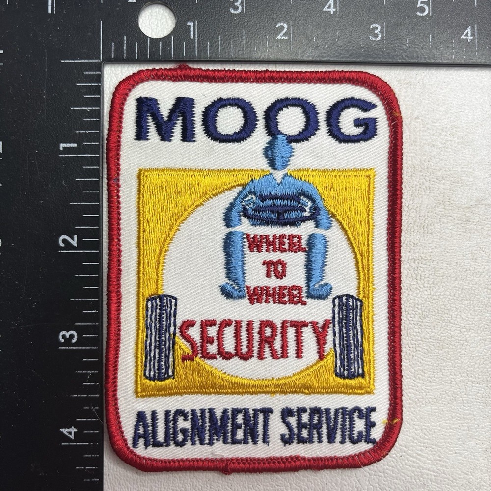 Vtg c 1990s MOOG Car Auto WHEEL TO WHEEL SECURITY ALIGNMENT SERVICE Patch AAAE