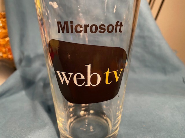 Microsoft webtv logo Pint Glass - MINT 1997 WebTV