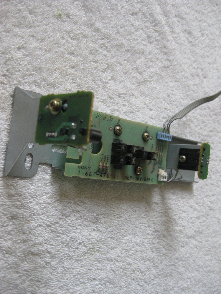SENSOR PCB BOARD FOR A SONY CDP-CX270 CD CHANGER OEM PART