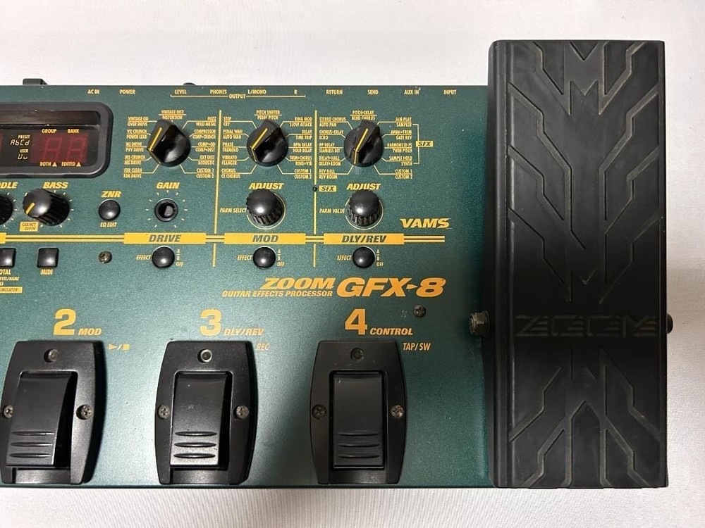 ZOOM GFX-8 Guitar Effects Processor Pedal Multi Effector Musical Instruments