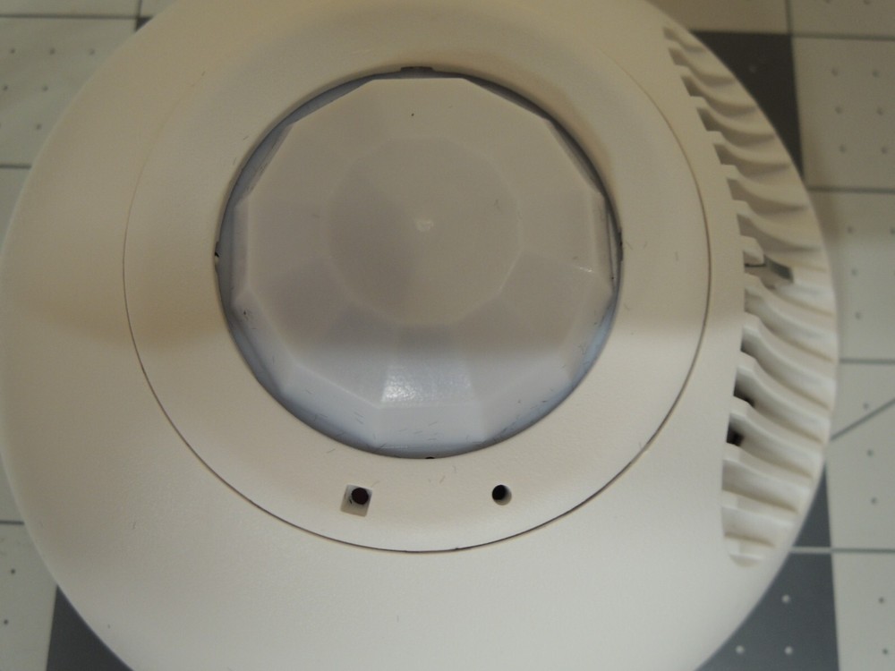 LEVITON ODC05-M0W MULTI-TECH CEILING MOUNT OCCUPANCY SENSOR, 500-SQFT, 24-VDC