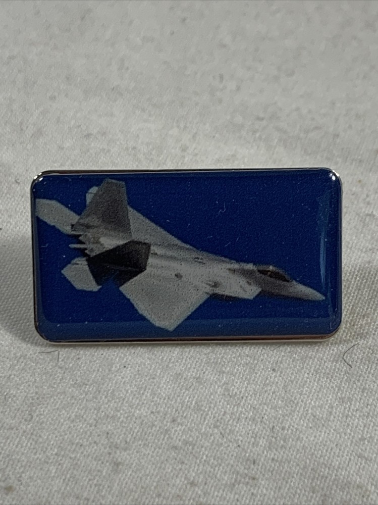 USAF Lockheed Boeing General Dynamics F-22 Hat Lapel Colored Pictured Pin