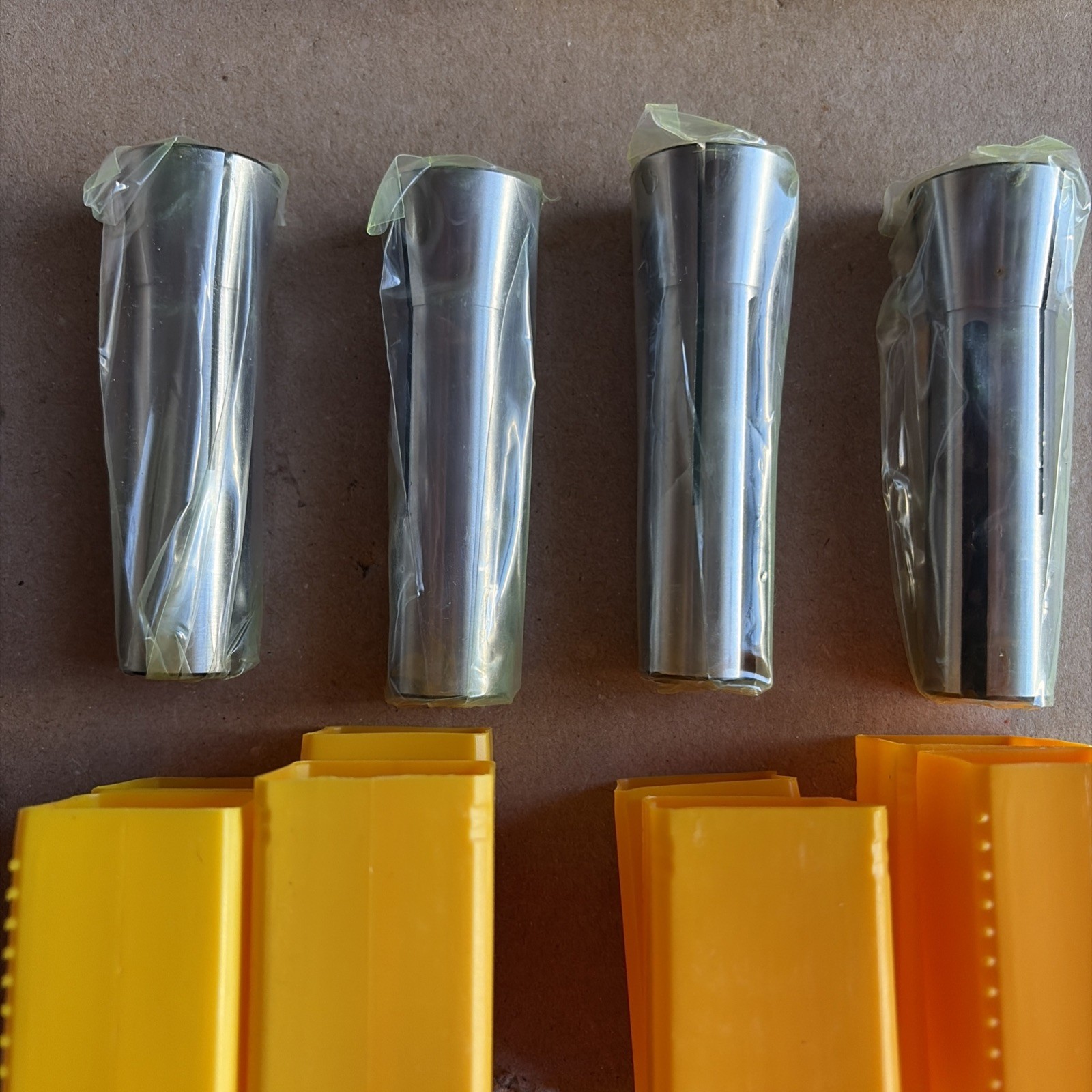 R8 Collet 8 Pc Set 5/16" 7/16" 9/16" 11/16" 3/32" 11/32" 21/32" 23/32" New Seal