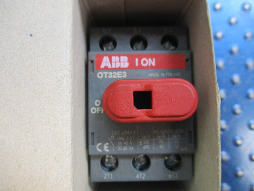 NEW ABB DISCONNECT SWITCH 3P, 40A, 600VAC, 0T32E3