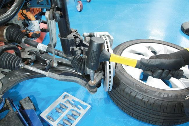 Laser Tools 9183 Ball Joint Separator - Pneumatic Impact Set 11pc