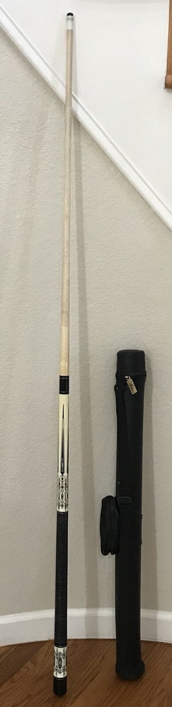 Action Pool Cue And Case ACT71 18 Oz