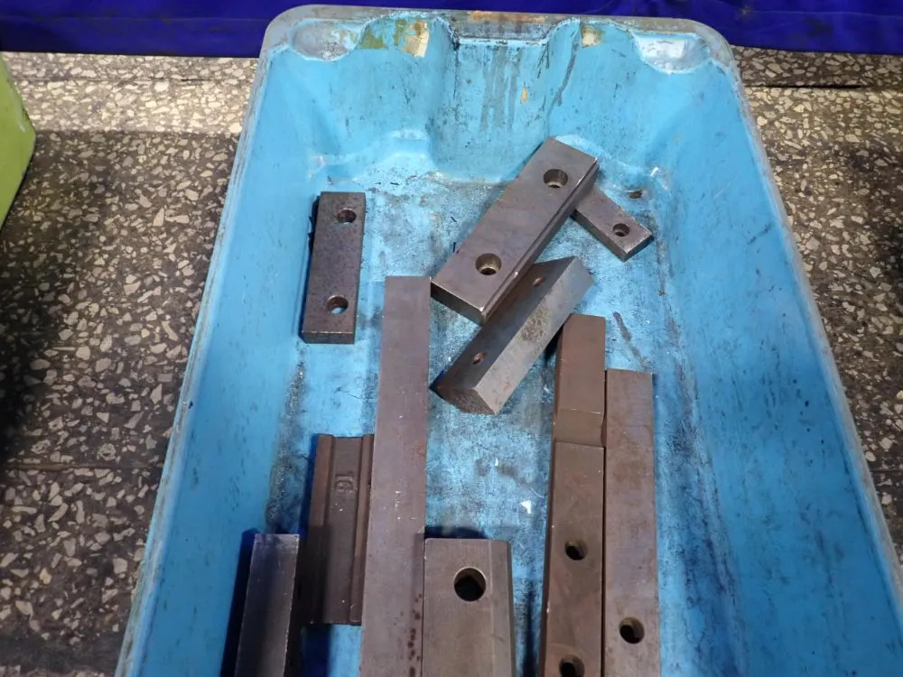 MISC. HARDWARE 08250881004