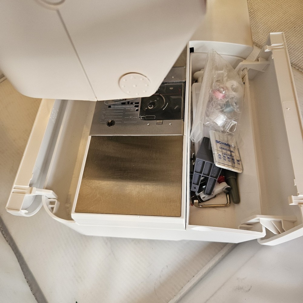 Pfaff Passport 2.0 Sewing Machine