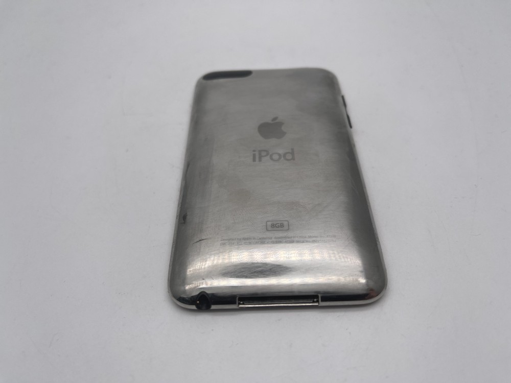 Apple iPod touch 2nd Generation Black 8GB A1288 FULLY WORKING