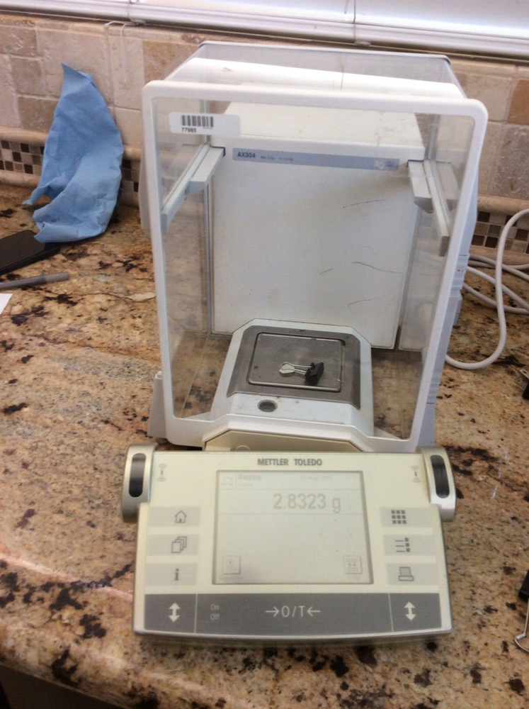 AX304 Mettler Toledo Analytical Balance Scale
