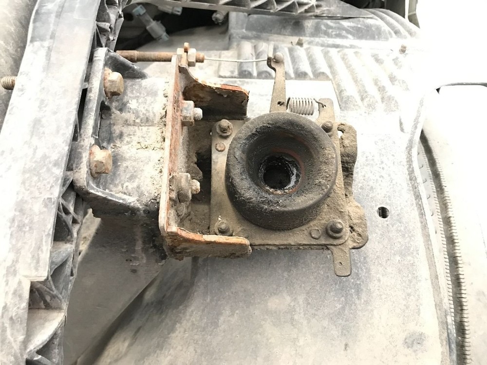 Volvo VNL Left/Driver Hood Latch - Used