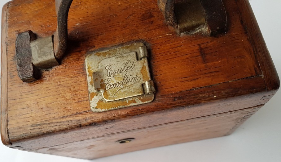 Dove Clock Belgium about 1920 AL1116