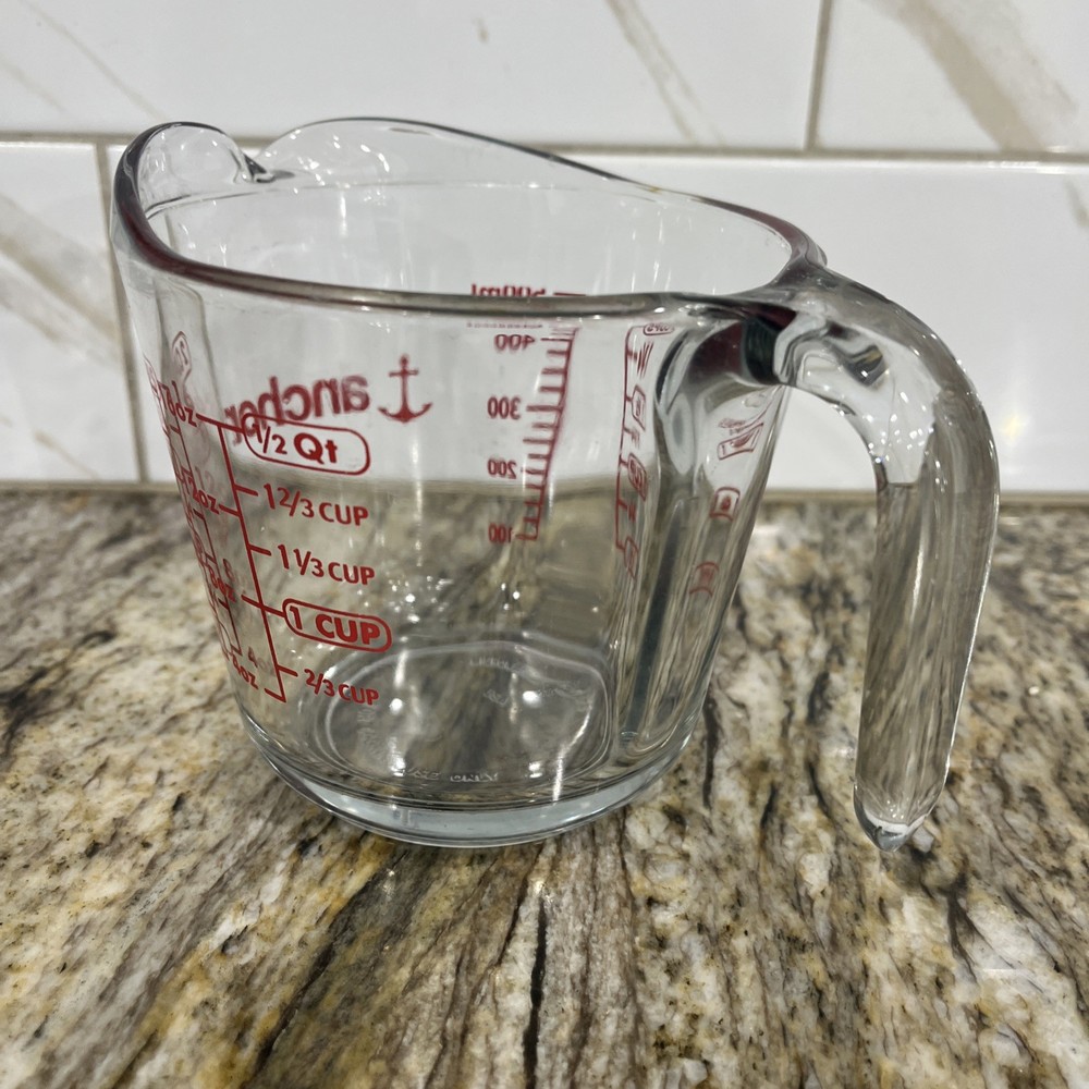 Anchor Hocking 2 Cup Measuring Cup Red Numbers & Letters Hook Handle 🇺🇸