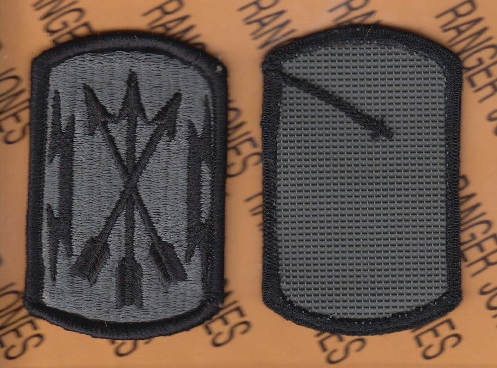 U.S. Army Soldier Media Center ACU Hook & Loop uniform patch m/e