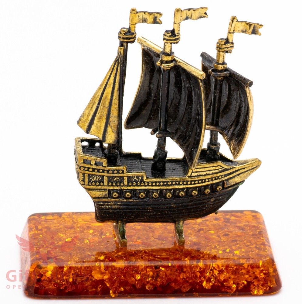 Solid Brass Amber Figurine Caravel Frigate Ship Scarlet Sails Ironwork