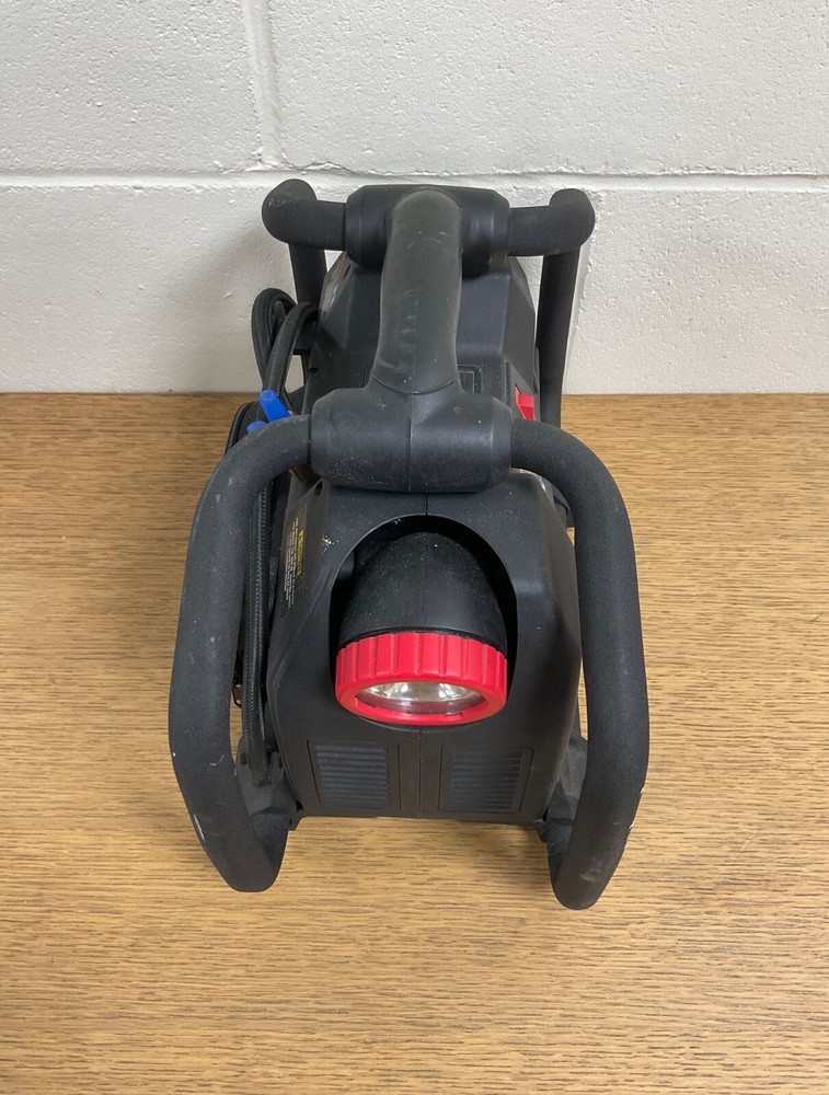 Snap-On Versavolt Model CTPS3918 Cordless Air Compressor & Case & Light