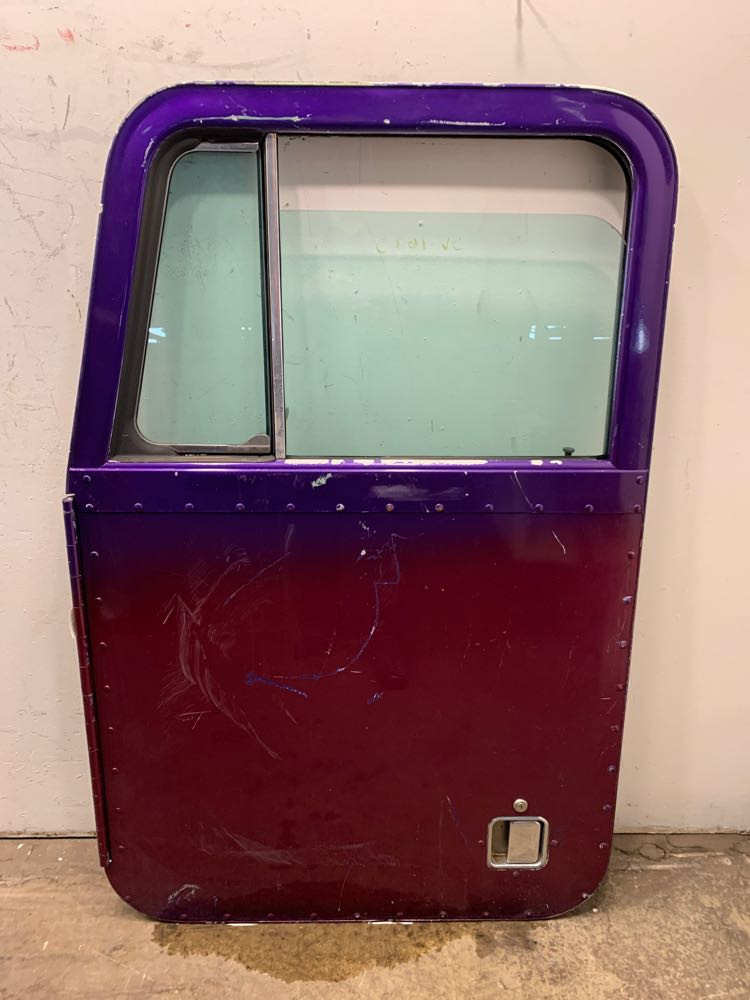 Peterbilt 378 Door (606-13193)