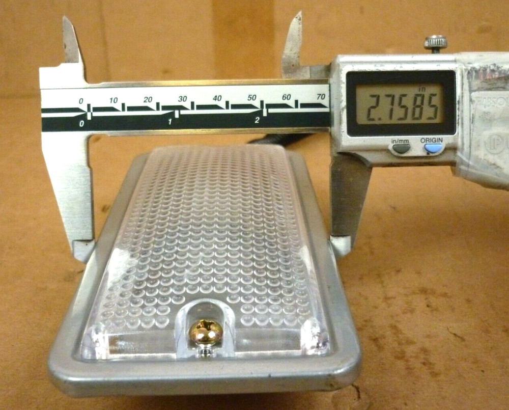 Rectangular Lamp Header Assembly